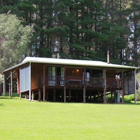 Hawke Brook Chalets เพมเบอร์ตัน ภายนอก รูปภาพ