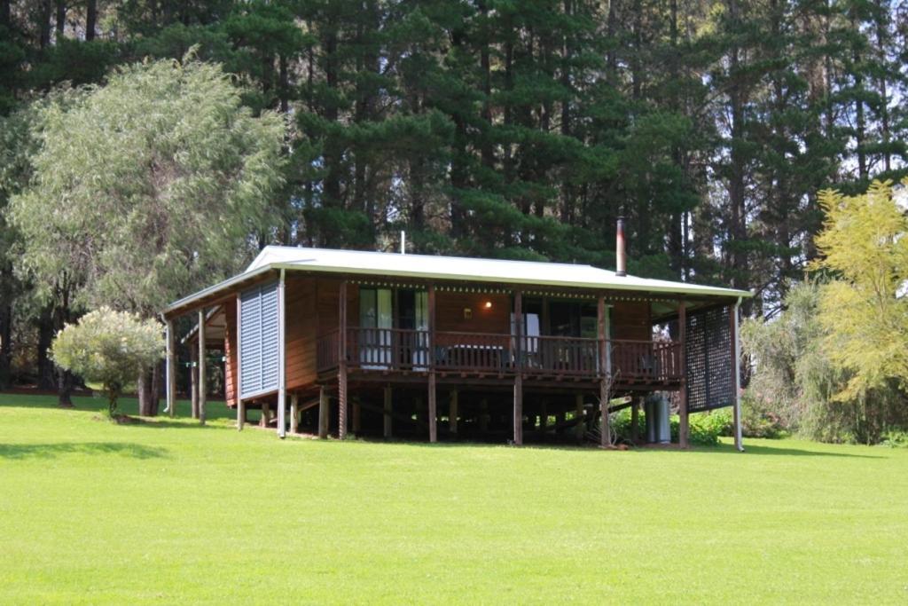 Hawke Brook Chalets เพมเบอร์ตัน ภายนอก รูปภาพ
