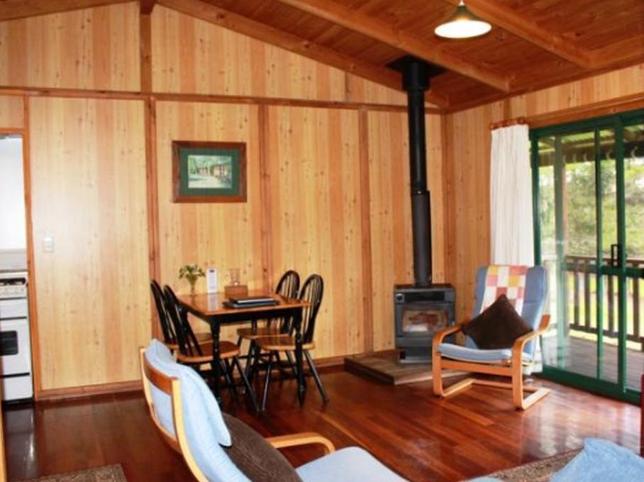 Hawke Brook Chalets เพมเบอร์ตัน ภายนอก รูปภาพ